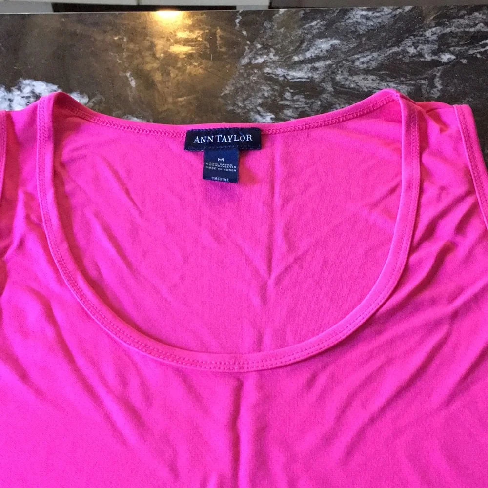 Ann Taylor rayon/ polyester blend sleeveless top - Picture 3 of 4